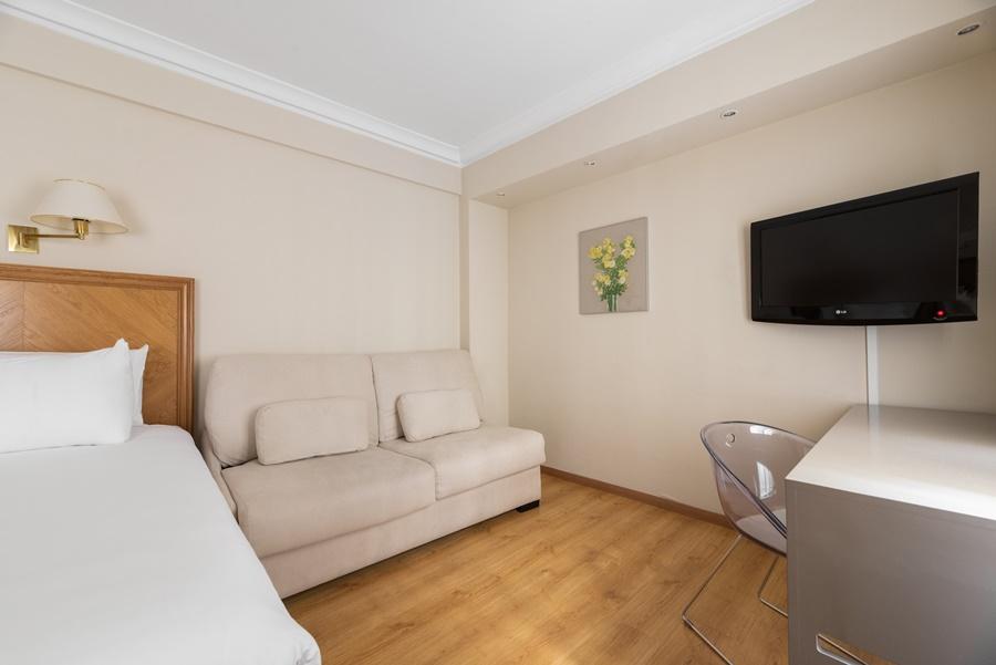 Hotel Crisol Almirante Bonifaz 4*